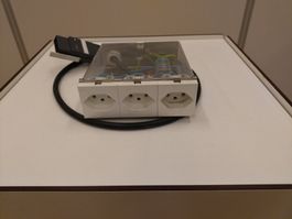 3-fach Steckdose Unterputz inkl. Anschlusskabel & Stecker