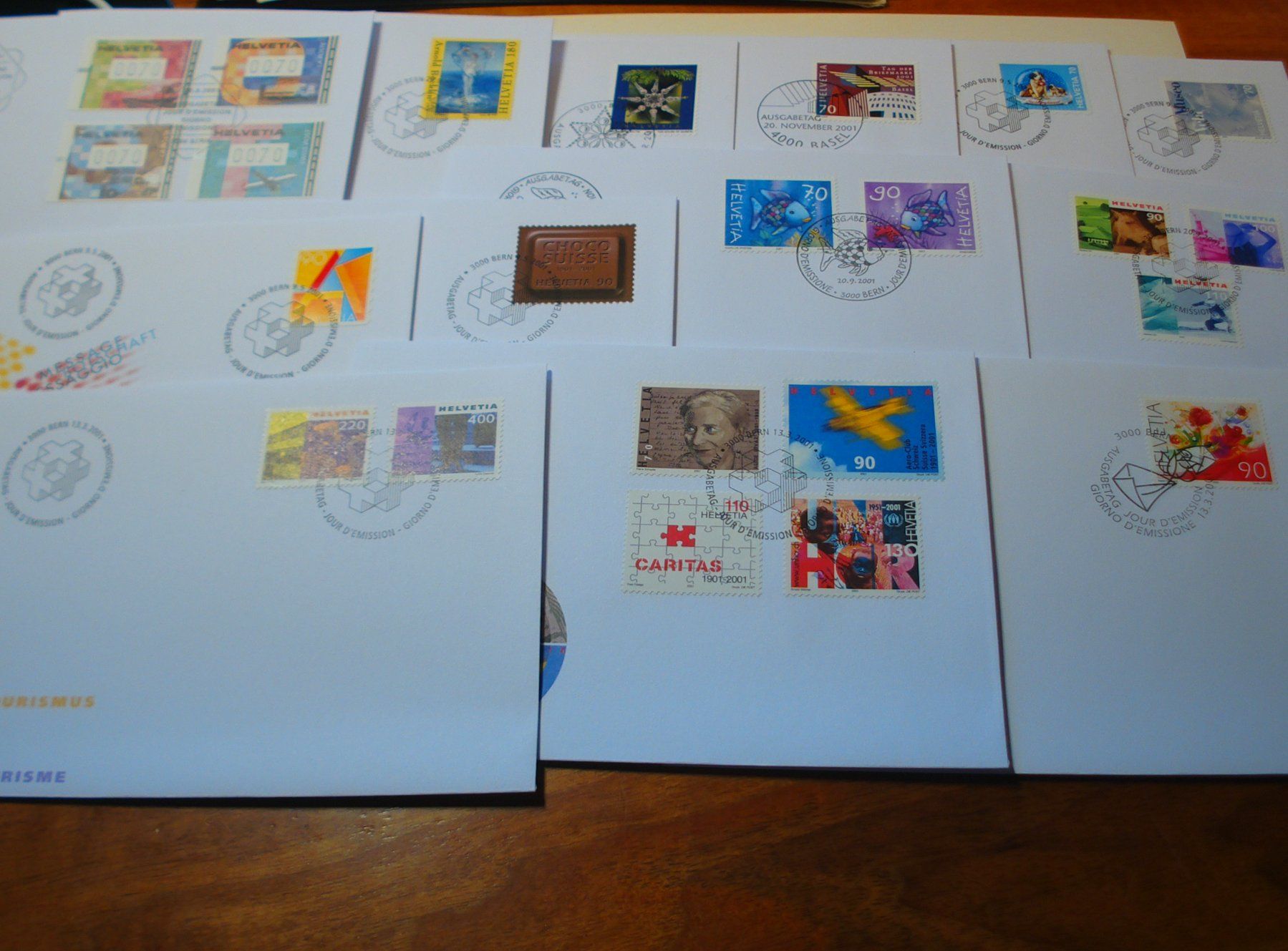 Tous les timbres: Set FDC 2001, 13 Belege – D'occasion à Niederwil AG par morostahu 1