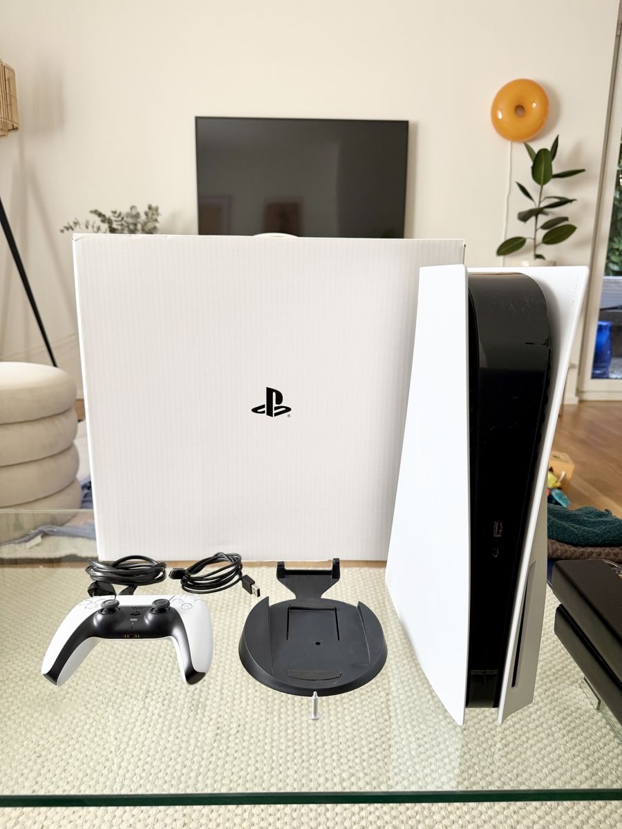 Sony Console: Playstation 5 (PS5), Disc Edition – Usato da Volketswil venduto da xen_gs2m