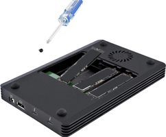 NVMe Gehäuse Startech 4x NVMe M.2 SSD 32TB Total installiert