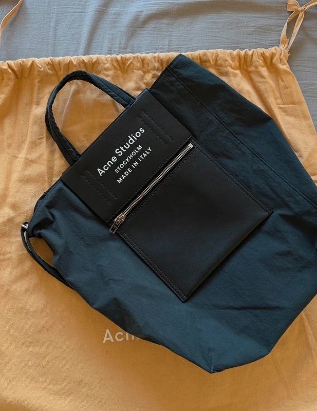 Acne Studios Borse: Acne Studios Tote Bag – Nuovo (secondo la descrizione) da Basel venduto da silvan.jim