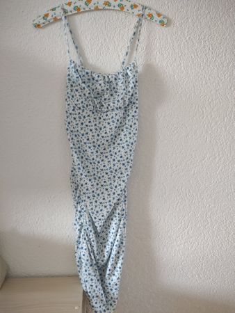 Robe à fines bretelles imprimé floral bleu blanc taille M