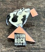 Pin Leysin Rock Festival 1992 Kuh mit Gitarre Metall