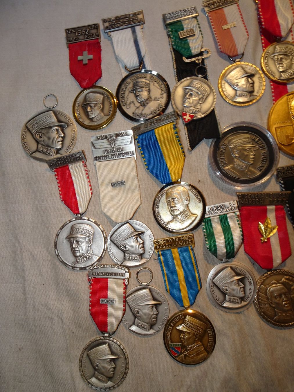 Medaillen: General Guisan Sammlung – Gebraucht aus Bichwil von Silbereule9 1