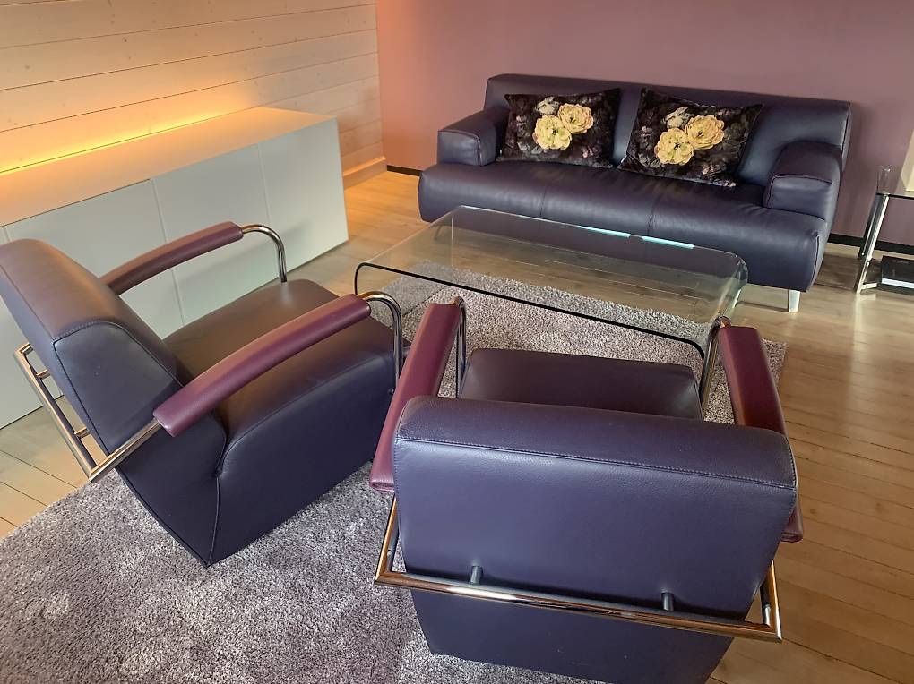 Leolux Sofas: Leolux Sofa Garnitur mit Glastisch und Teppich – Gebraucht aus Gümligen von Troki 4