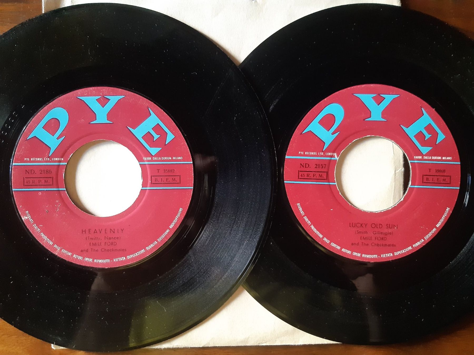 Schallplatten: 2 x Emile Ford and The Checkmates 7" singles – Gebraucht aus Verscio von giamma1985 2