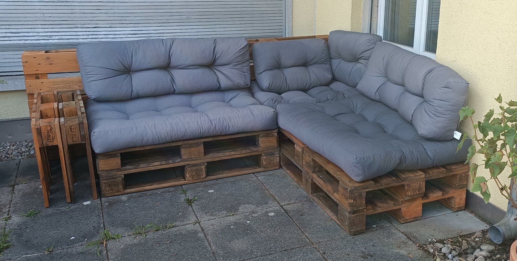 Sofas: Palettenlounge – Gebraucht aus Bern von cla_2fr5