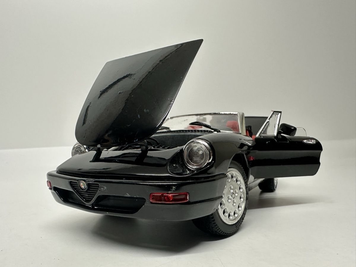 Jouef Modellini d'auto: Alfa Romeo Spider 1:18, schwarz, JOUEF EVOLUTION – Usato da Zofingen venduto da rf9_x2xt 9