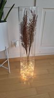 Dekovase mit Trockenblumen & LED-Lichterkette
