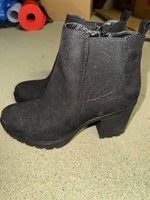 Stiefeletten mit Absatz