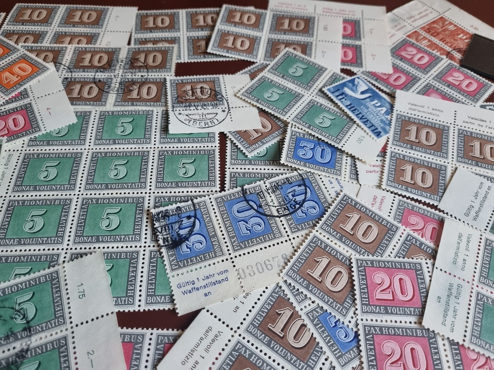 Tous les timbres: PAX - SAMMLUNG - DIVERSE WERTE – D'occasion à Heimenschwand par rog_p7h9 1