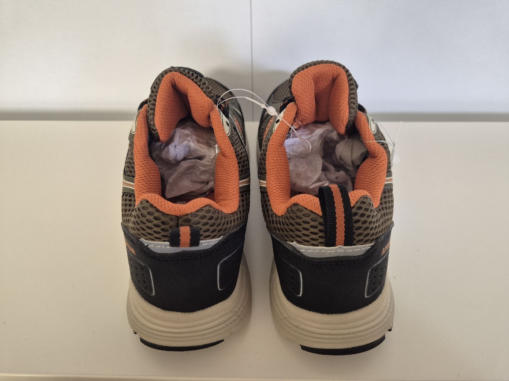 Scarpe da uomo: Atrium Turnschuhe / Sneaker 36 NEU – Nuovo e nell'imballaggio originale da Meggen venduto da Orrinka20 4