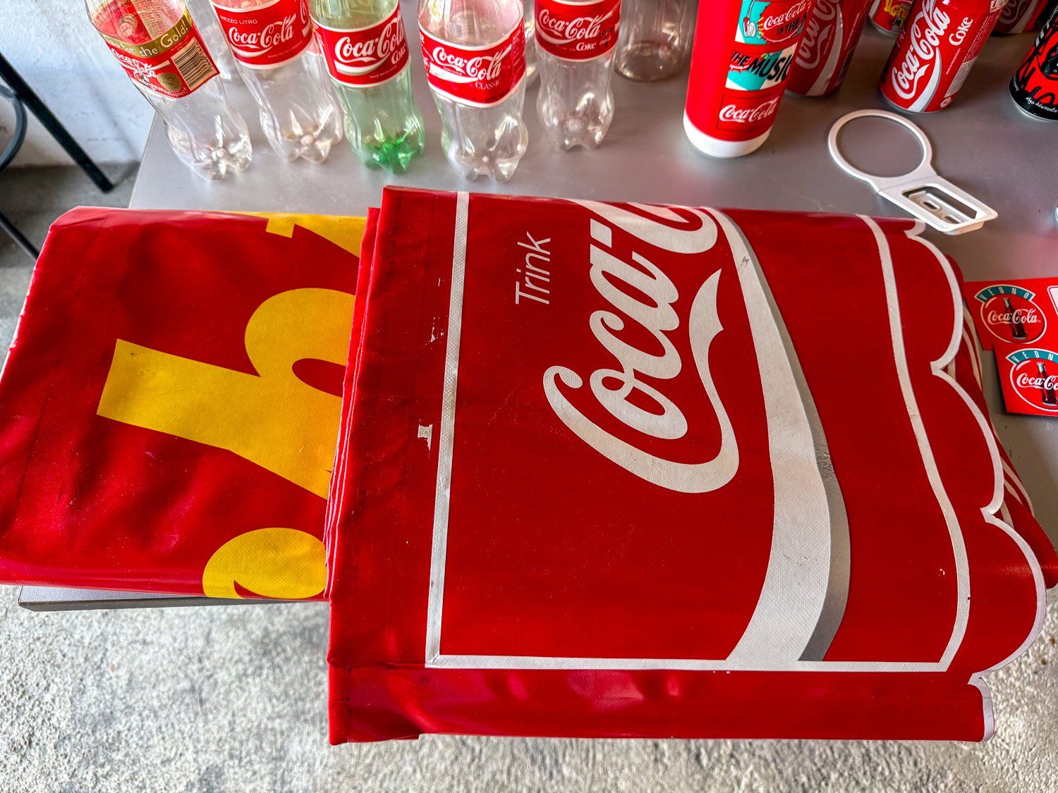 Coca-Cola Altro in Stoviglie & Bicchieri: Coca-Cola Sammlung: Flaschen, Dosen & Banner – Usato da Bülach venduto da sabrista 3