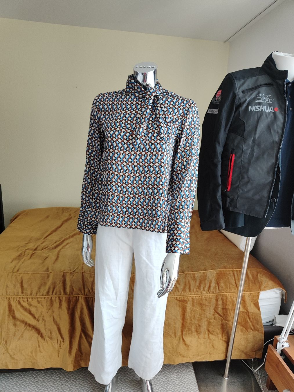 Zara Chemisiers: Damen Bluse gr xs – D'occasion à Langnau am Albis par Judithsebi 2