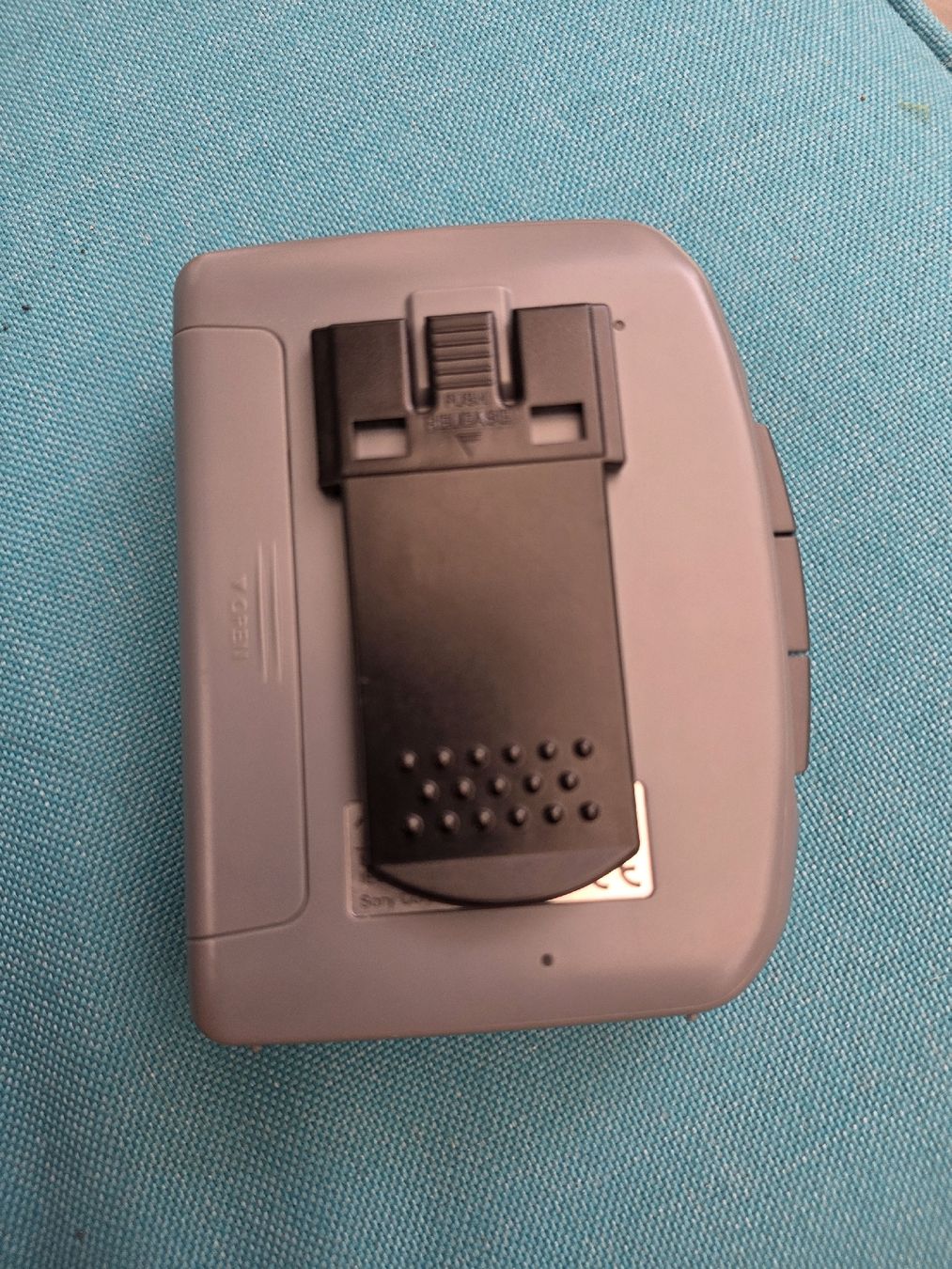 Lecteur media portable: Walkman Defekt  – Défectueux à Dorf par Echo_Elements 2