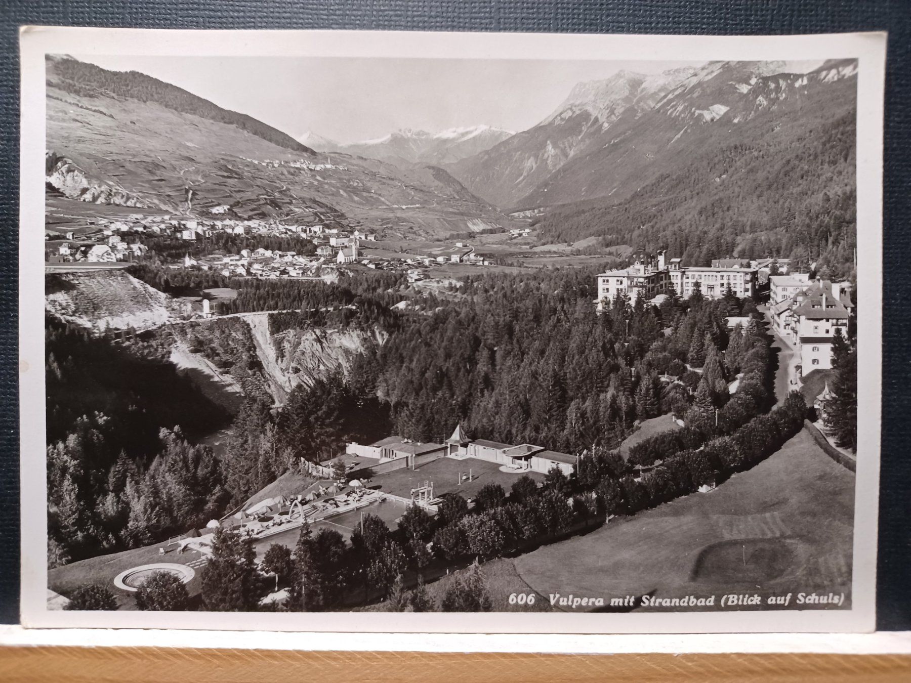 Cartes postales: 606, Vulpera mit Strandbad, GR, Blick auf Schulz – D'occasion à Aarau Rohr par mgvw