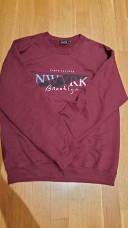 Pullover boohooMAN Brooklyn Grösse M bordeaux guter Zustand