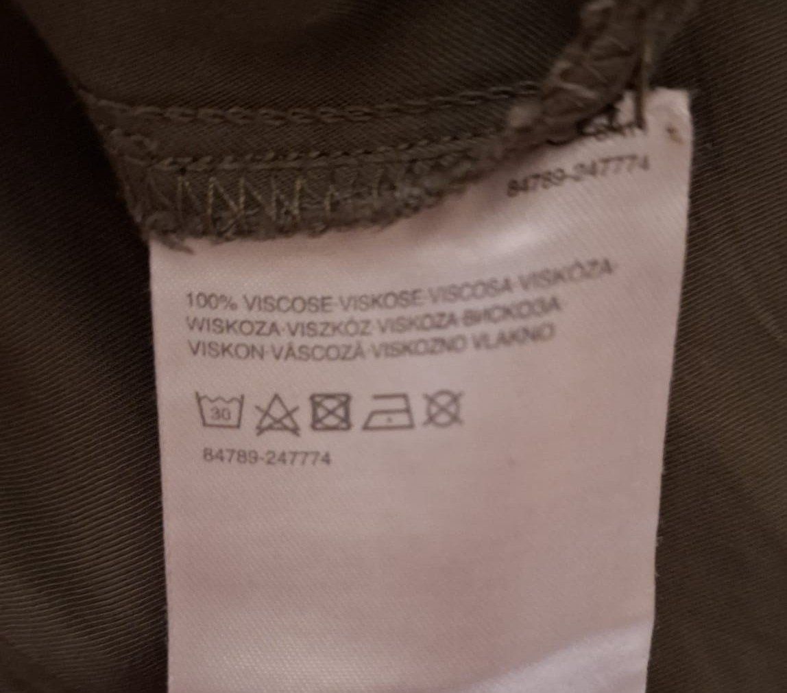 Jumpsuits: Chicer Overall Jumpsuit Clockhouse Gr. 34 khaki – Gebraucht aus Volketswil von ald_2x9b 3