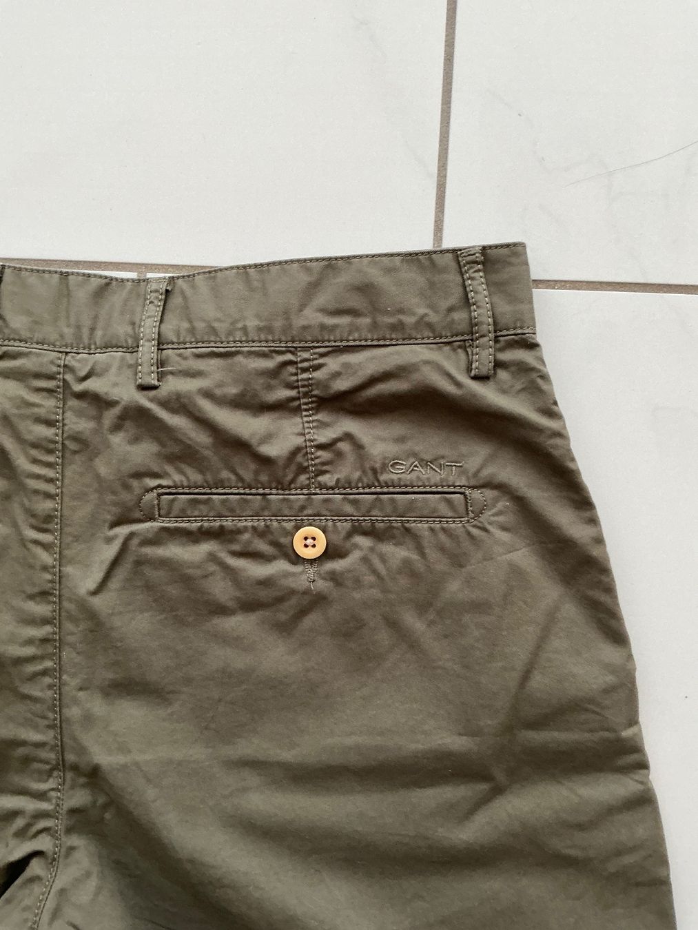 Gant Pantaloni: Gant Shorts Gr.32 Neuwertig – Usato da Biel-Benken BL venduto da Sahra1 1