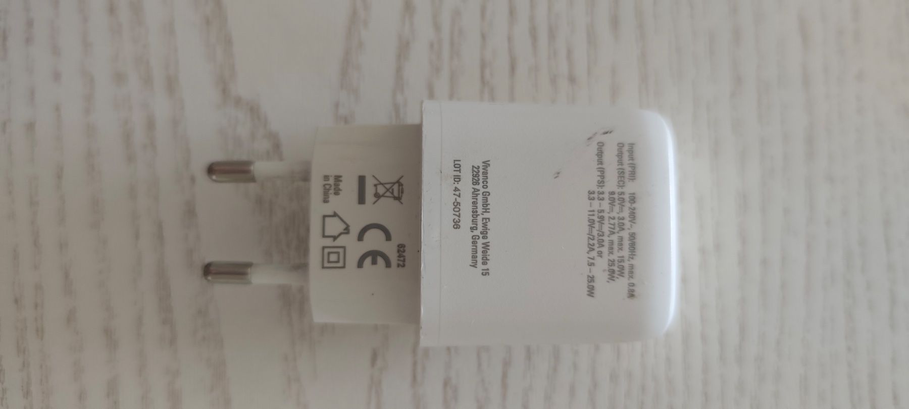 Caricabatterie: Chargeur VIVANCO Super Fast Charge blanc USB-C – Usato da Aigle venduto da Dadavd 1