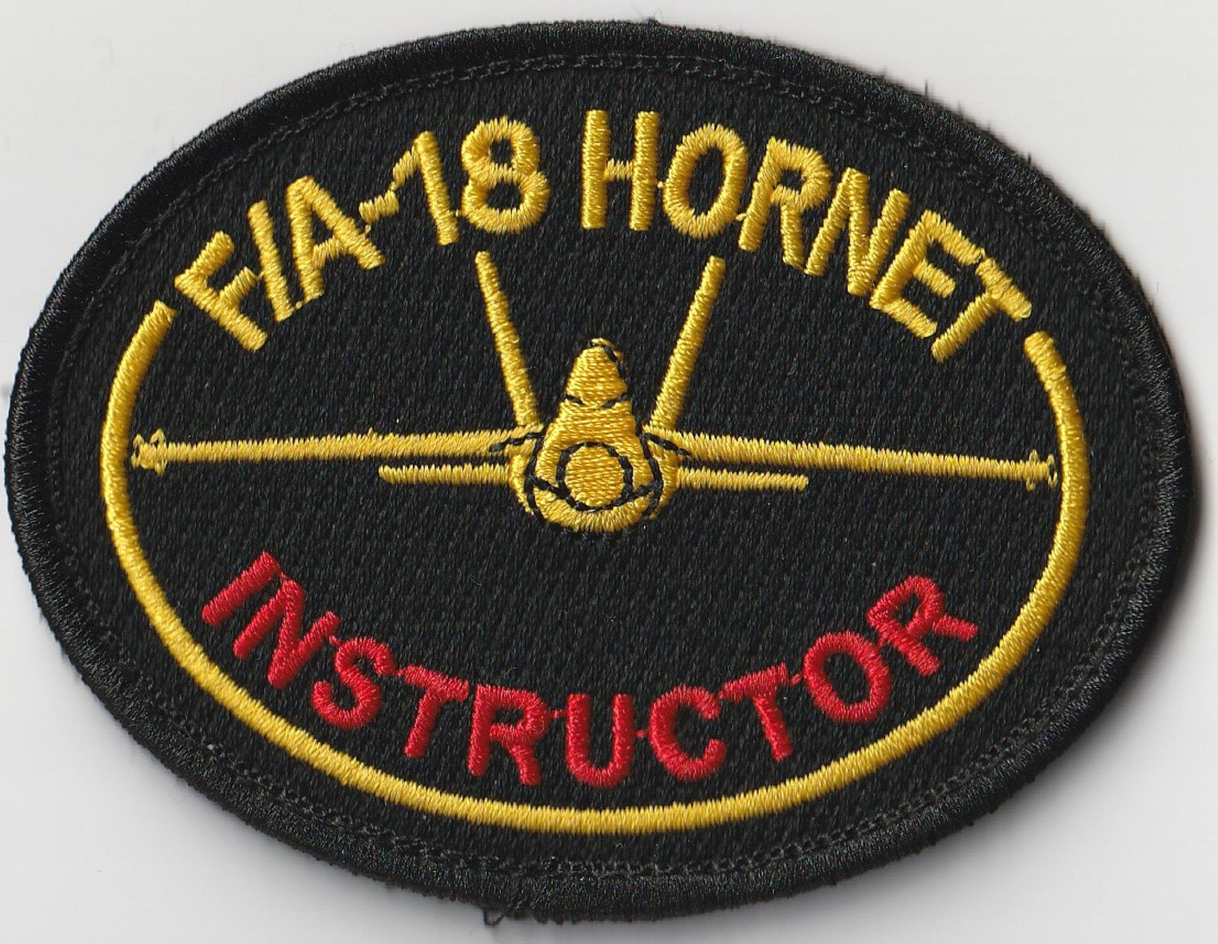 Placchette & Badge: F/A-18 HORNET INSTRUCTOR Stoff mit Klett – Nuovo (secondo la descrizione) da Emmenbrücke venduto da F.ingl-1947