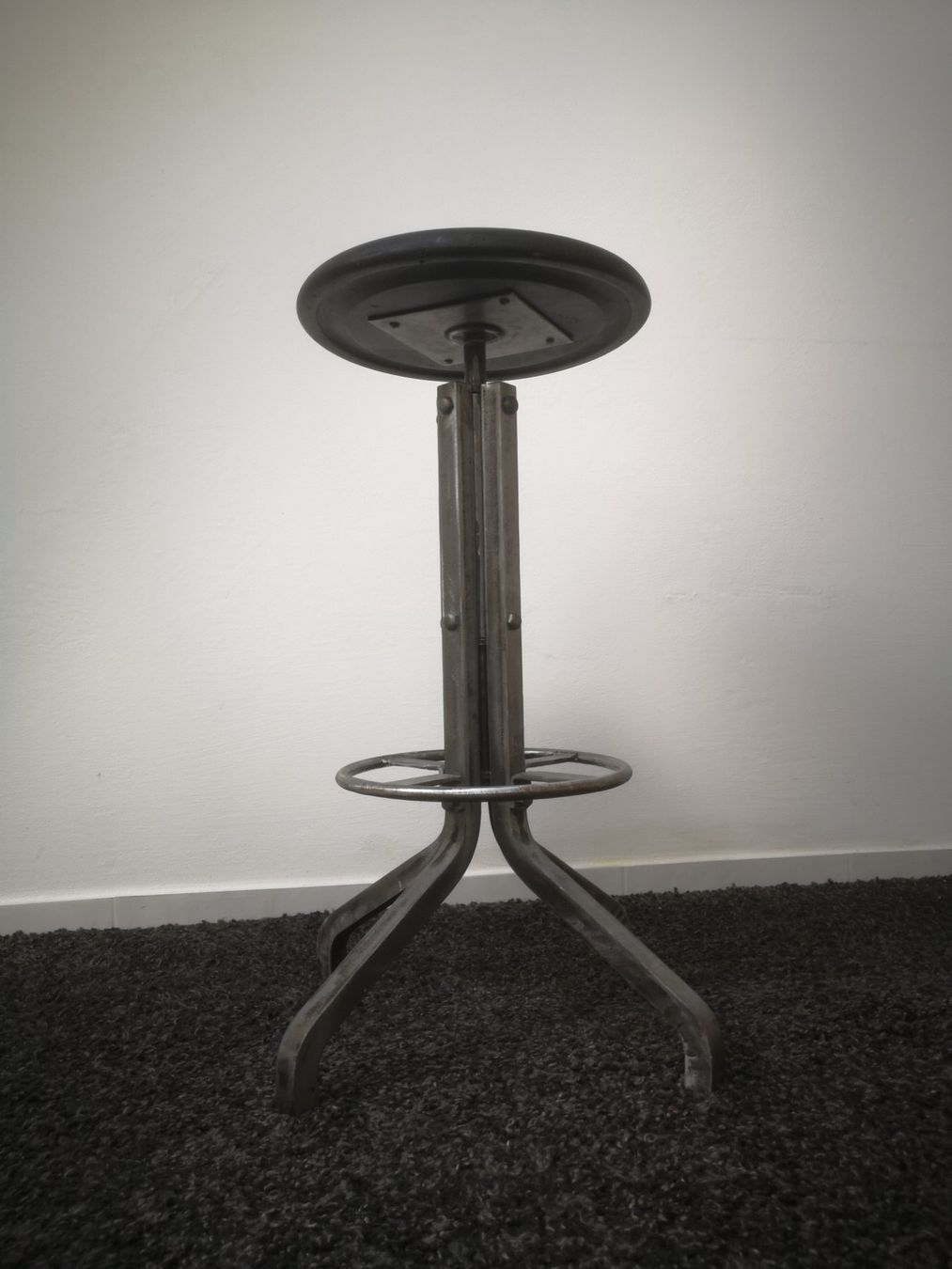 Tabourets: Meuble industriel -TABOURET – D'occasion à Vaumarcus par Arte-Lovers 4