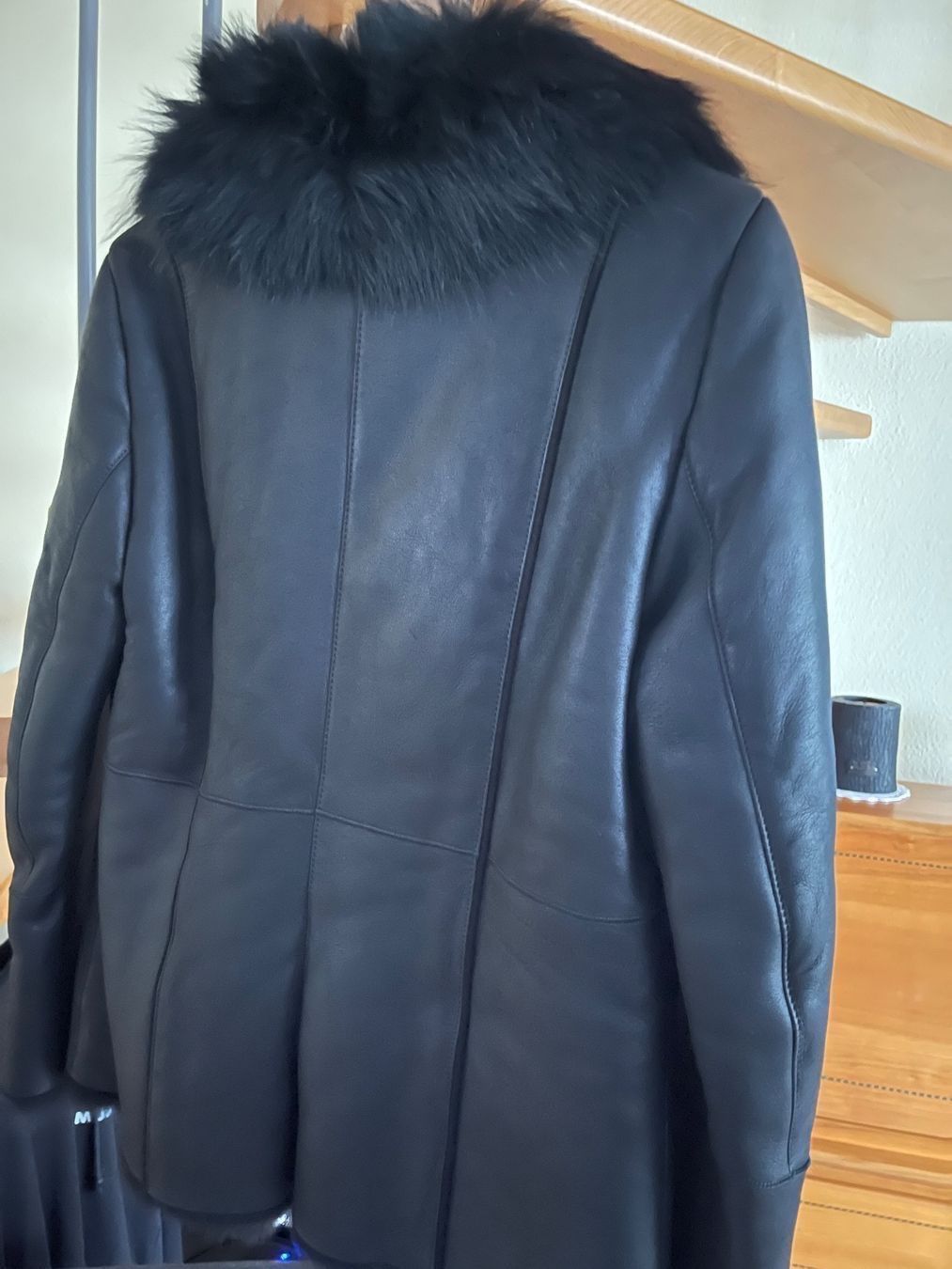 Madeleine Giacche: LAMMFELLJACKE TOSCANA "MADELEINE" – Nuovo (secondo la descrizione) da Zürich venduto da STYLEHAUS 6