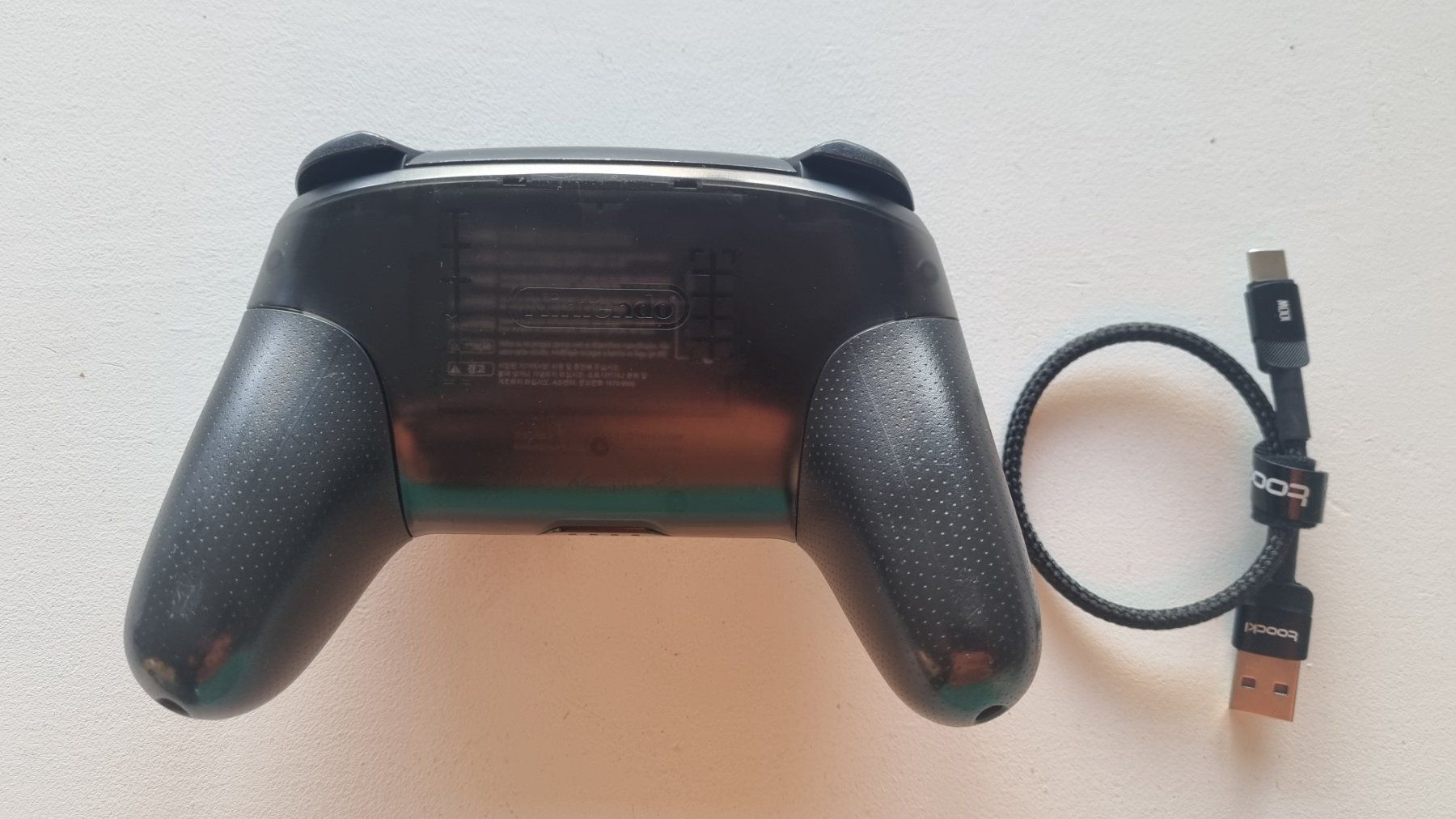 Nintendo Manettes: Original Nintendo Switch Pro Controller – D'occasion à Birsfelden par val_d9c2 3
