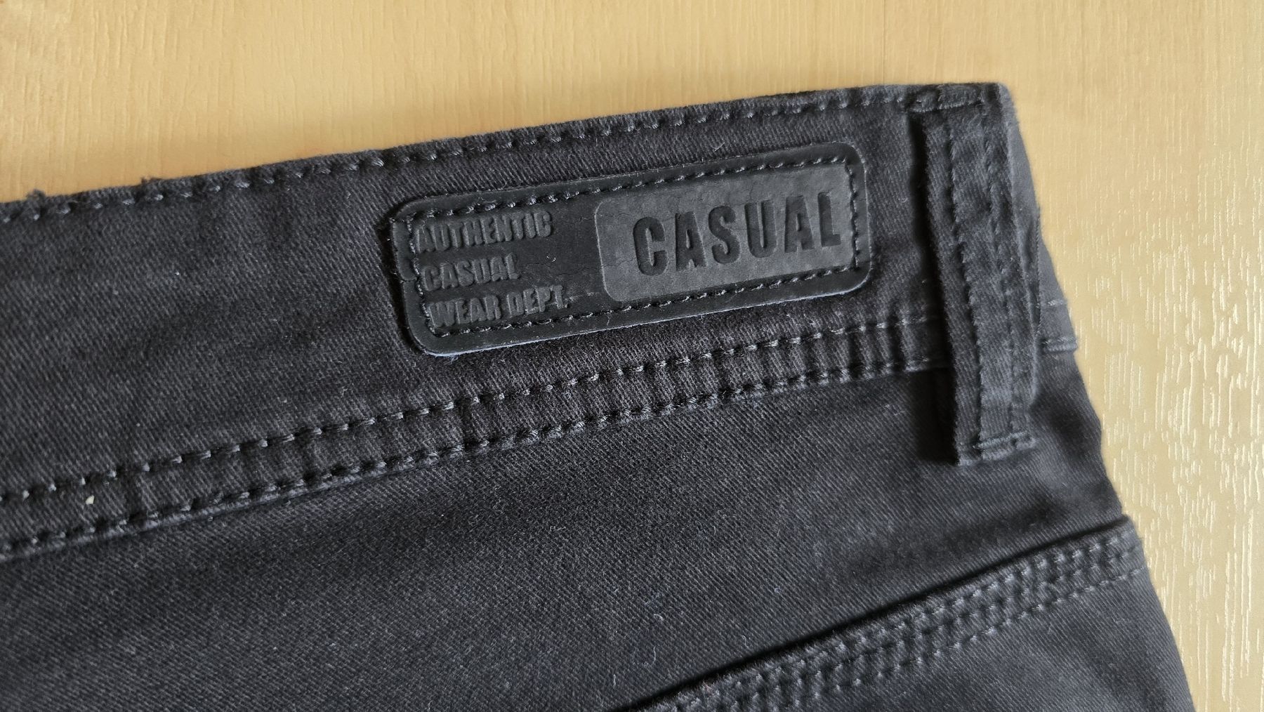 C&A Jeans: Herre Jeans schwarz stretch – Usato da Wiesendangen venduto da Saschu 3