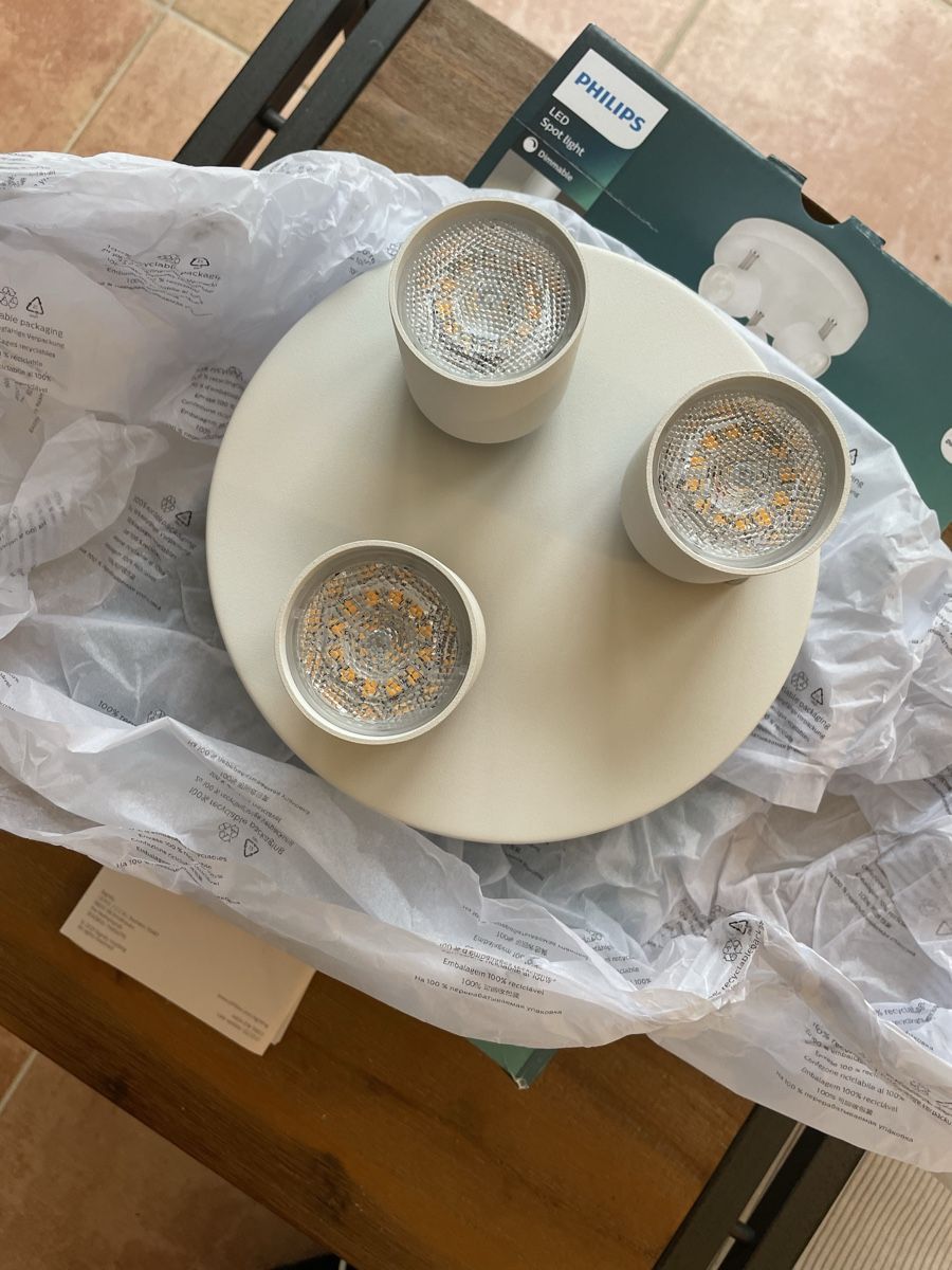 Philips Kronleuchter & Deckenlampen: Deckenlampe Phillips LED Spot Light – Neu und originalverpackt aus Reinach BL von karina123456 1