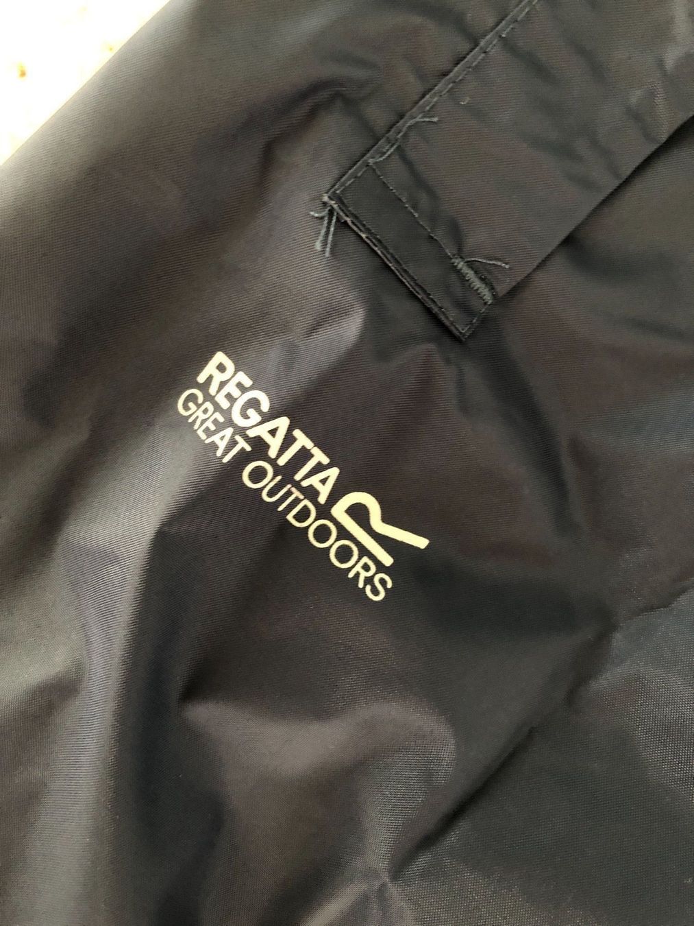 Pantaloni: Neue Regatta Packable Regenhose Gr.128 – Nuovo e nell'imballaggio originale da Obergerlafingen venduto da cabo4 2