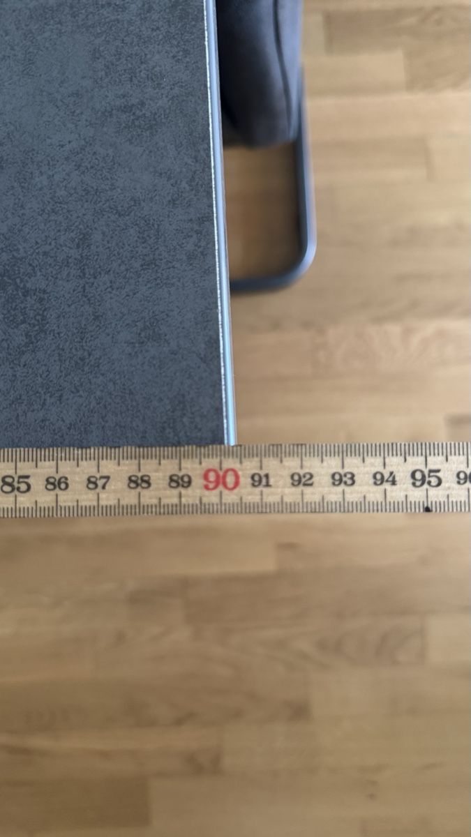Tischset: Esstisch mit 4 Stühlen Betonoptik  – Gebraucht aus Stein Am Rhein von Xsrxx 2