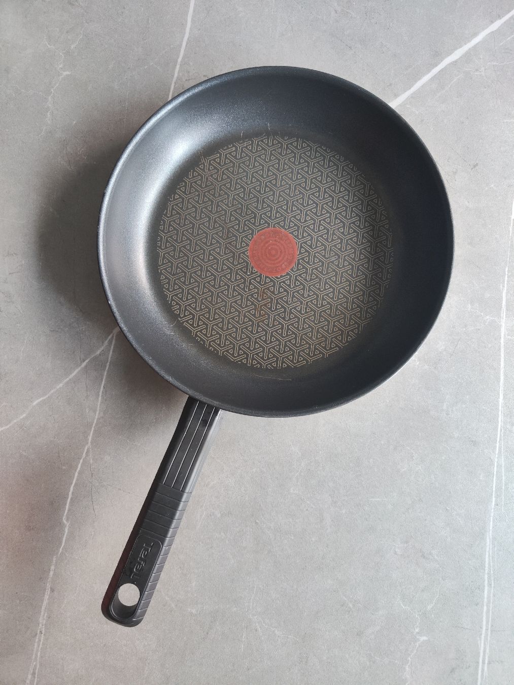Tefal Pfannen: Tefal pan - 28cm Stainless steel & Non stick – Gebraucht aus Thalwil von its_5s2x