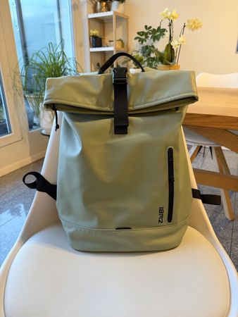 Neuer ZWEI Rucksack/ Backpack New