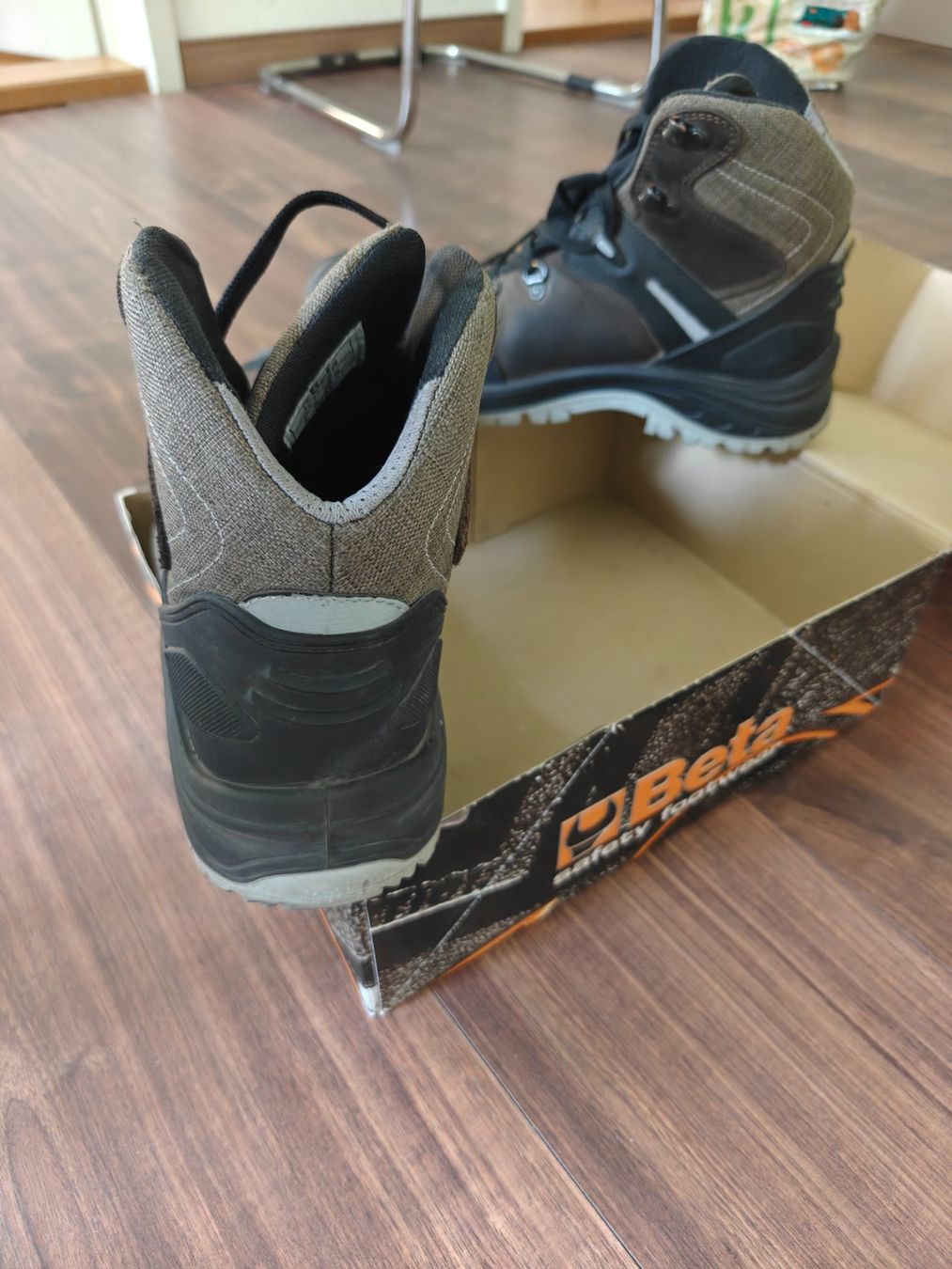 Scarpe da uomo: Beta Sicherheitsschuhe - Arbeitsstiefel - Grösse 43 – Nuovo (secondo la descrizione) da Zürich venduto da Mark_Hi-Tech 2
