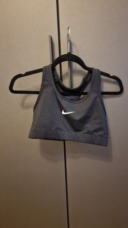 Nike Sport BH, Top Zustand, ideal fürs Training!