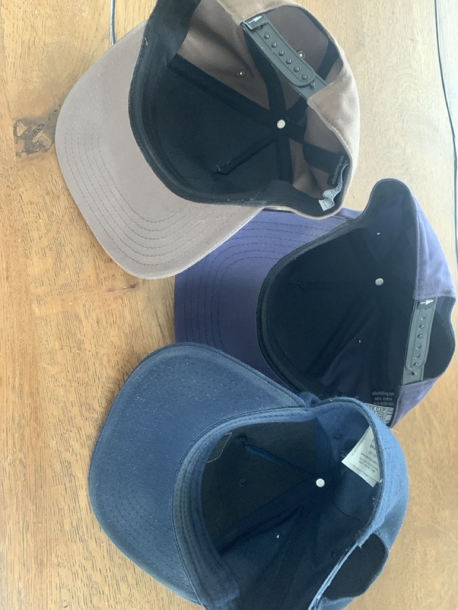Nikin Copricapi, berretti & cappellini: 3 Nikin Caps – Usato da Madiswil venduto da fip_bcv7 2