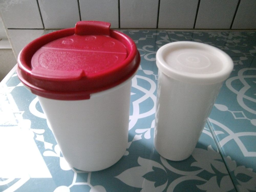 Boîte ronde + gobelet Tupperware (Gebraucht) in Moutier für CHF 1 – mit ...