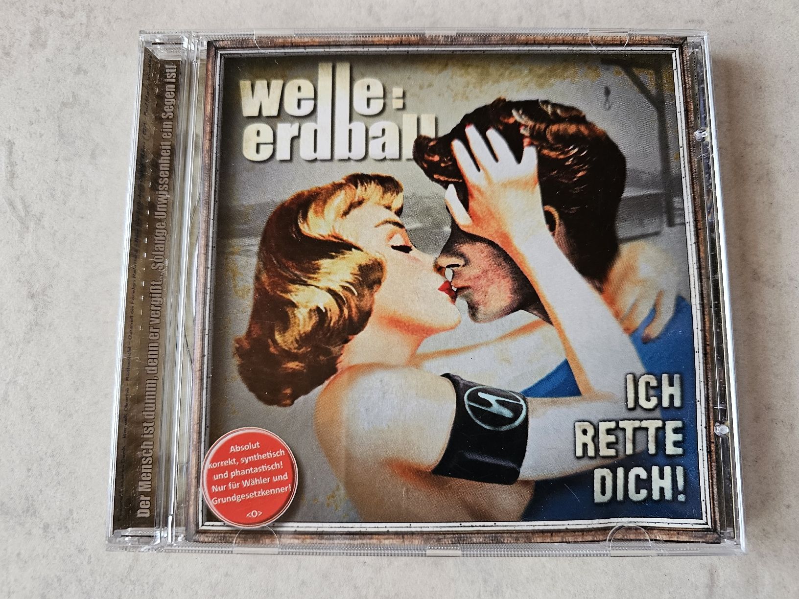 CD: Welle: Erdball  -  Ich rette dich! – Usato da Schneisingen venduto da backstore24