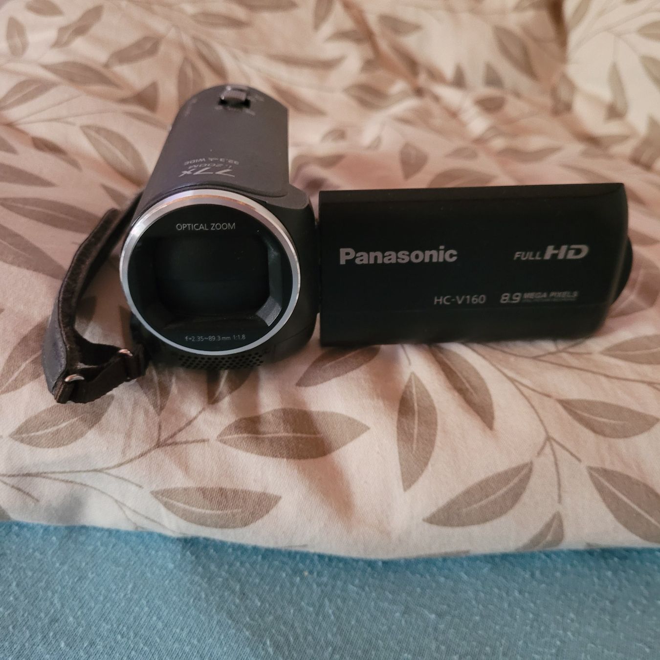 Panasonic Caméscopes: Panasonic HC-V160 Videokamera Full HD – D'occasion à Grône par Gronibar 1