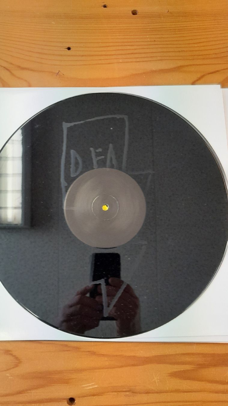 Dischi in vinile: New Order, Lcd Soundsystem  – Usato da Zofingen venduto da Lux6 5