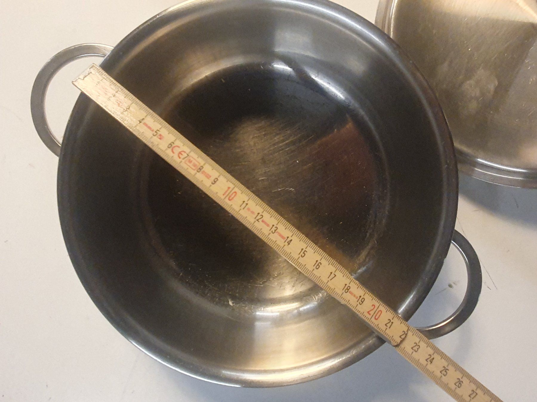 Padelle: Kochpfanne 2-Griffig 21 cm mit Chromstahldeckel – Usato da Zürich venduto da loosebone 4