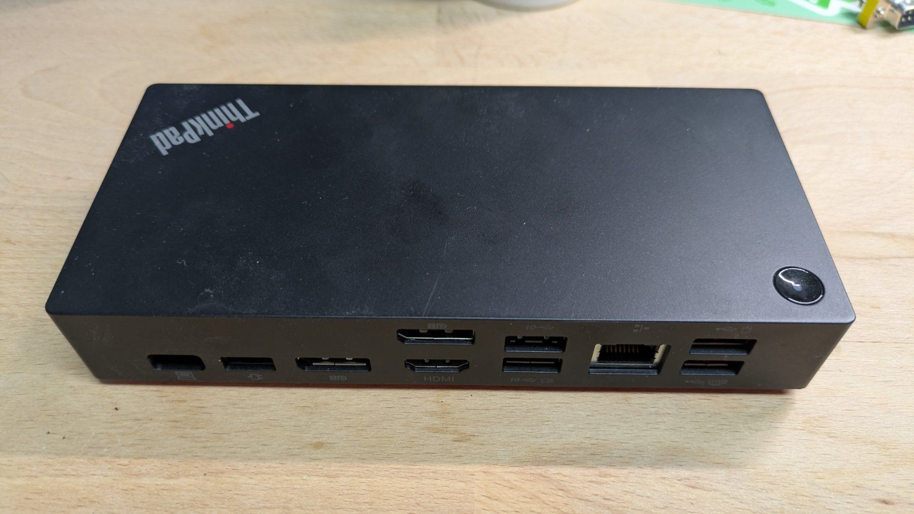 Lenovo Dockingstation: Lenovo ThinPad Universal USB-C Dock – Gebraucht aus Sargans von Tht 1