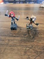 Black Widow und Rocket Kinder Überraschung Figuren.