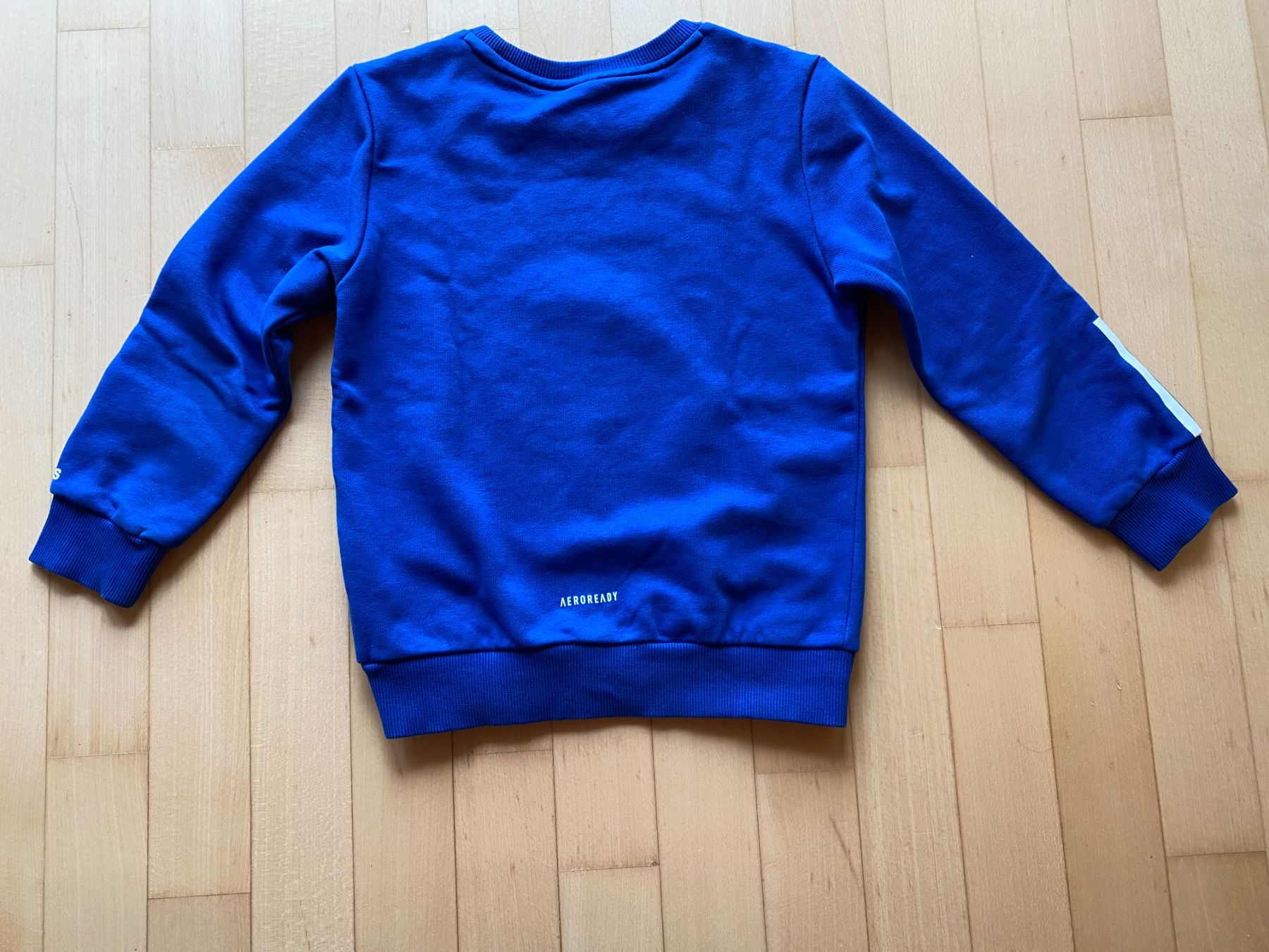 Adidas Pulls et sweat-shirts: adidas Pulli 122 – D'occasion à Wagen par 20Ricola18 1