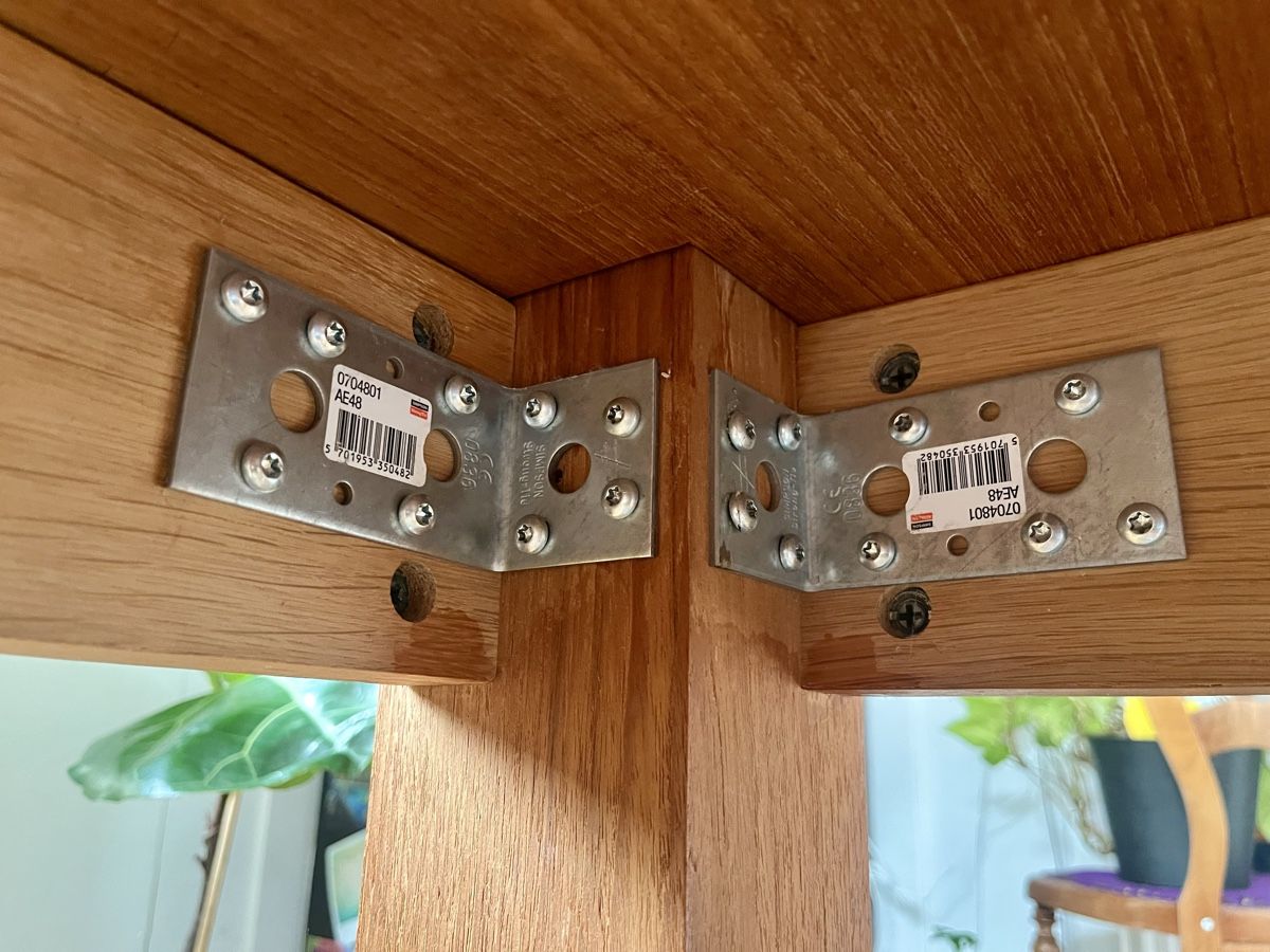 Tische: Holztisch 209x89x76 cm – Gebraucht aus Rhäzüns von duudii 5