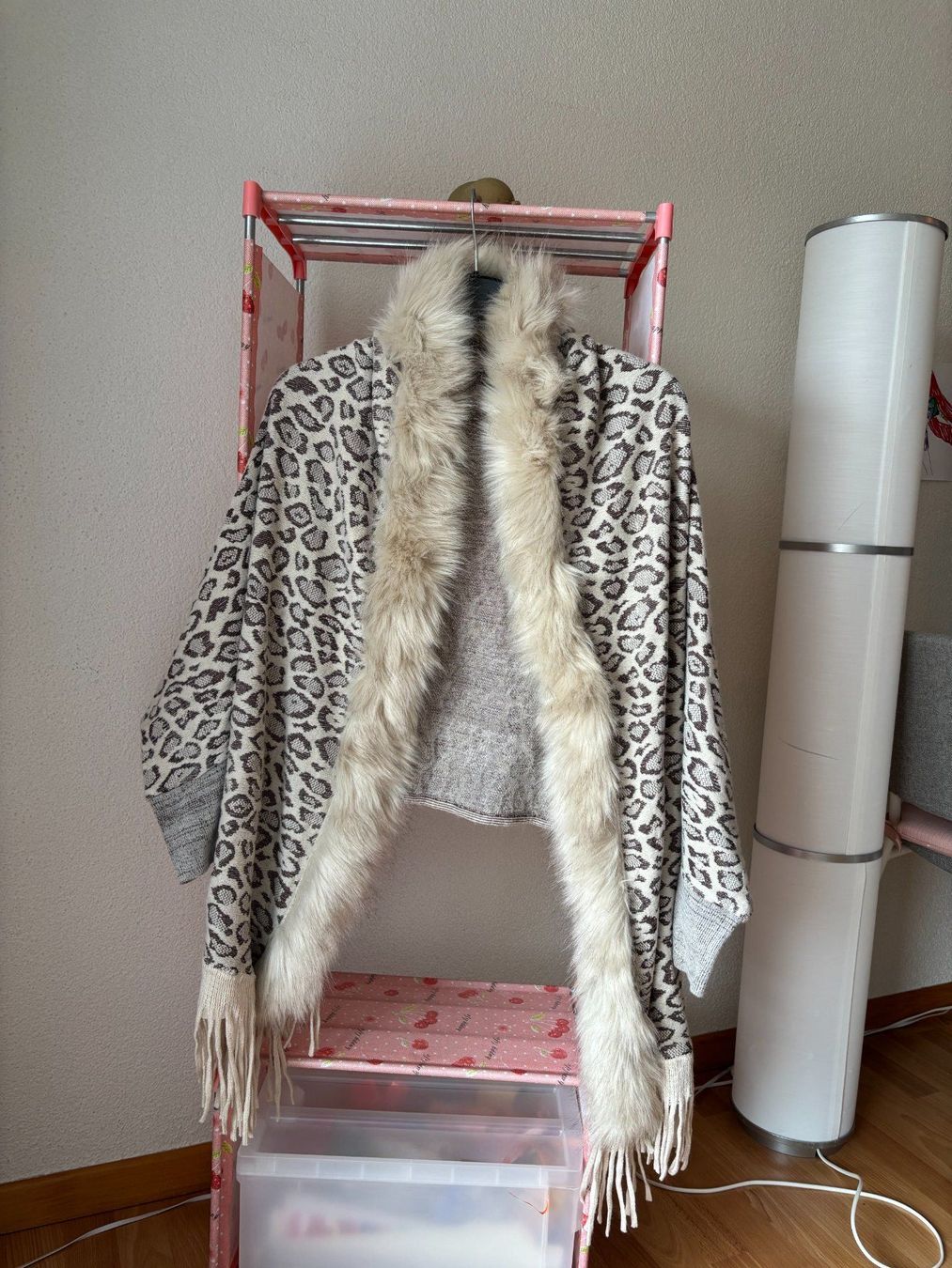 Altro in Moda donna: Poncho Grösse S/M – Usato da Olten venduto da Sonjason
