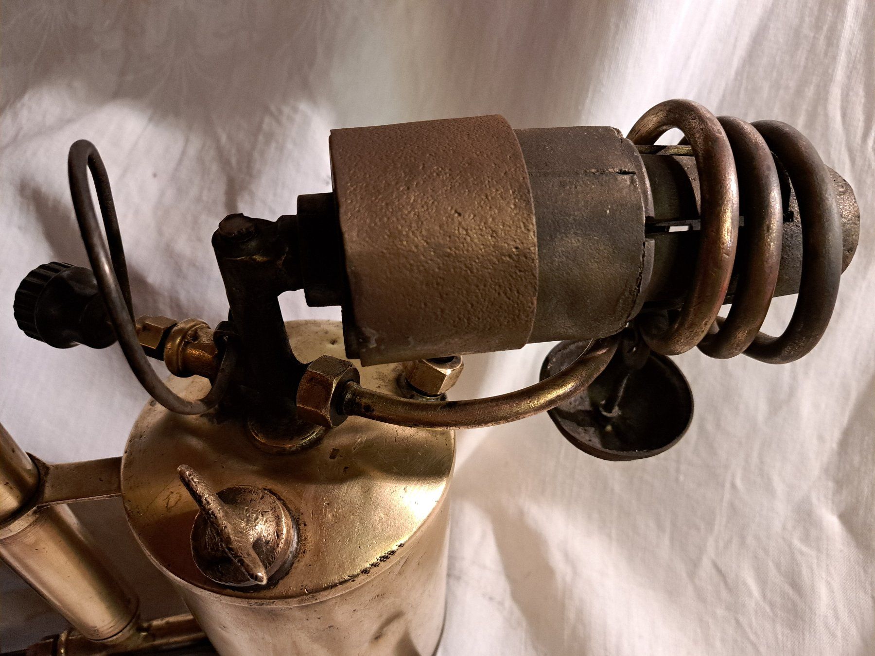 Tous les outils: ANCIENNE LAMPE A SOUDER – D'occasion à Fleurier par carlin01 2