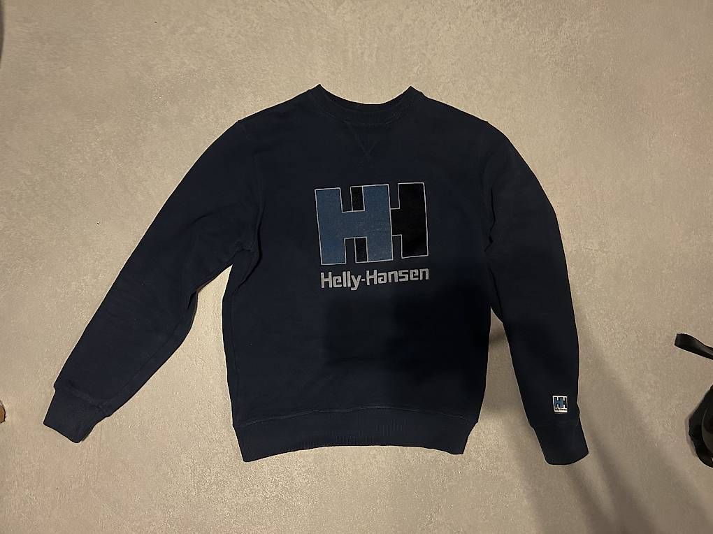 Maglioni & Felpe: Helly Hansen Vintage sweater – Usato da Dübendorf venduto da mai_9gpv