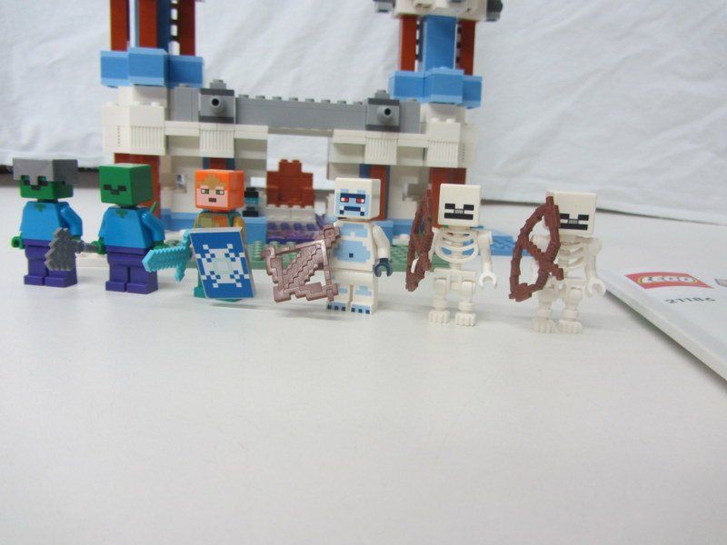 Lego Kit di costruzioni: LEGO Minecraft 21186 " The Ice Castle " – Usato da Kreuzlingen venduto da Han-Solo-68 3